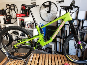 Quadri Simone Cycles - Santa Cruz store - Giant - Parkpre